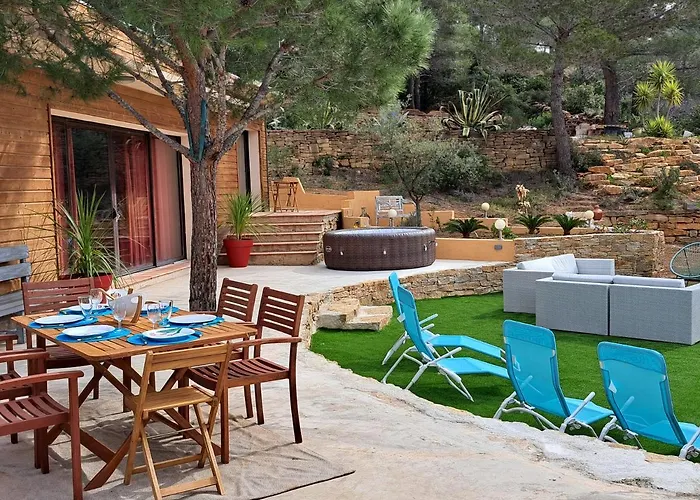 Villa Luxueuse Avec Piscine Et Jacuzzi Sur Les Hauteurs De La Ciotat *