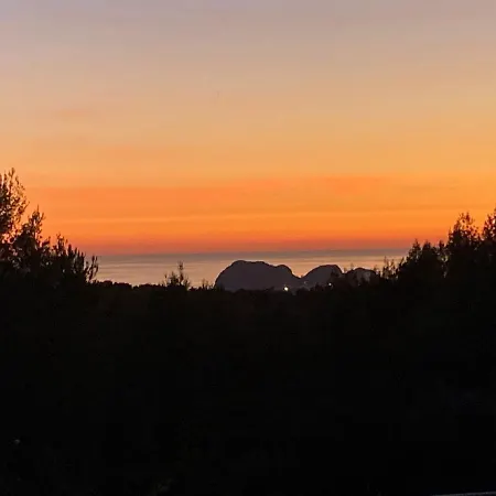 Avec Jacuzzi Sur Les Hauteurs De La Ciotat