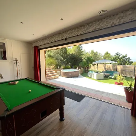 Villa D Exception Avec Piscine Vue Et Jacuzzi Sur Les Hauteurs De La Ciotat *